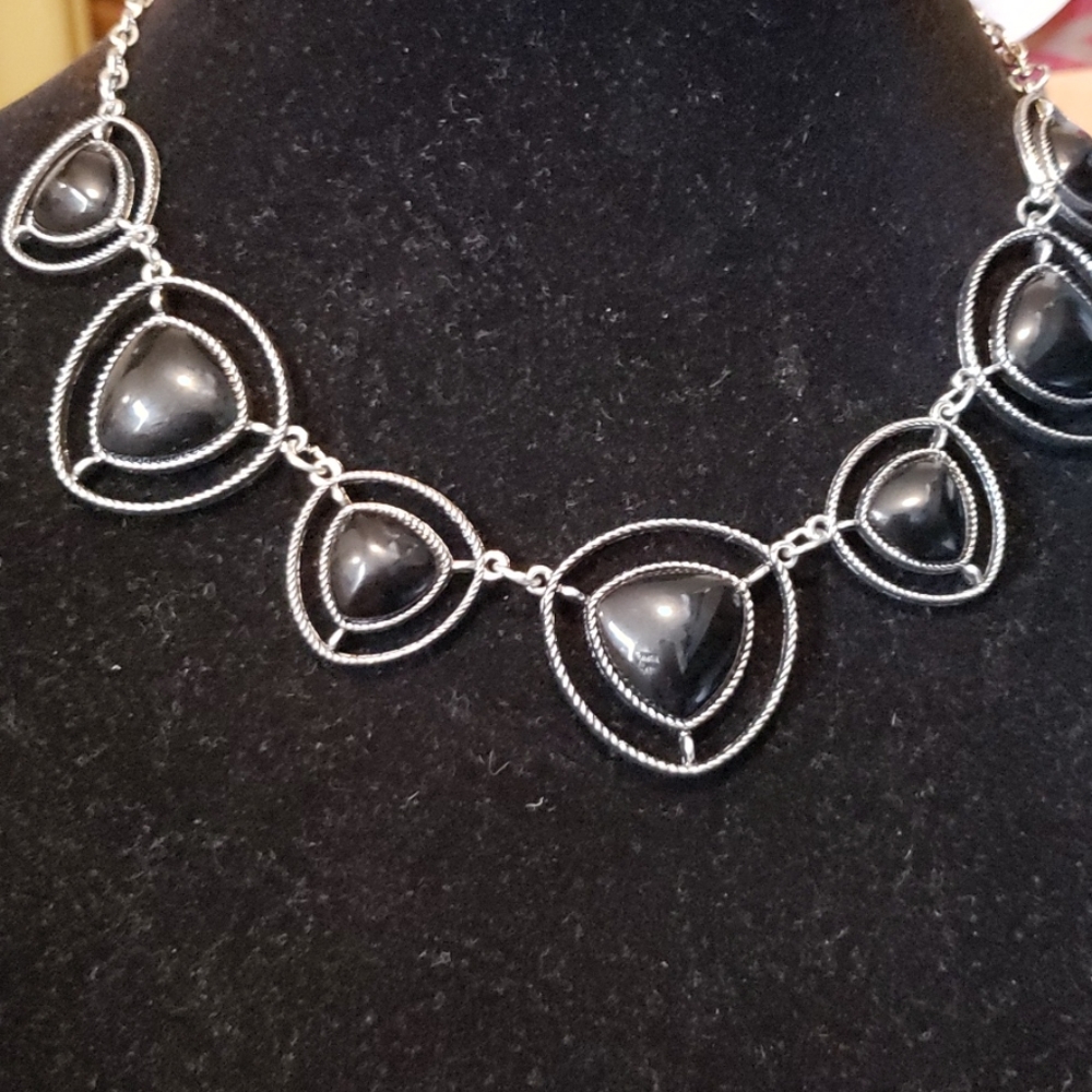 Paparazzi Jewelry: 1year Vintage